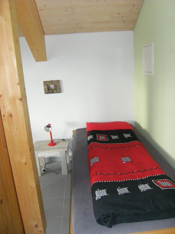 Appartement De Vacances Niederer La Côte-aux-Fées Extérieur photo